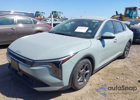 2025 Kia K4 Lxs from USA, damaged, VIN 3KPFT4DE9SE032146